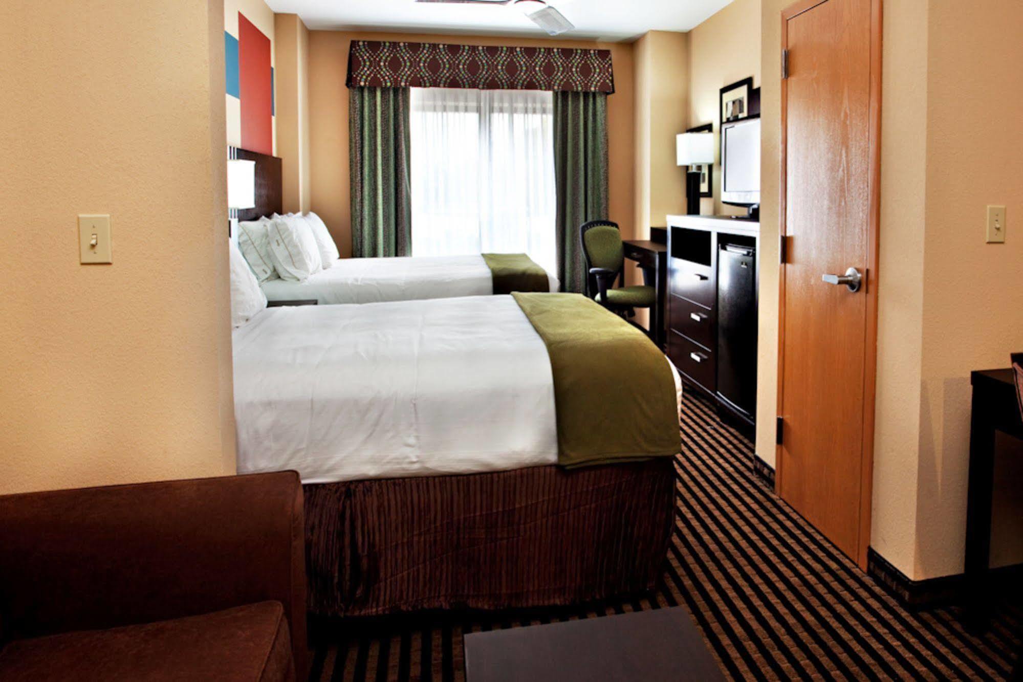 Holiday Inn Express Donaldsonville By Ihg Ngoại thất bức ảnh